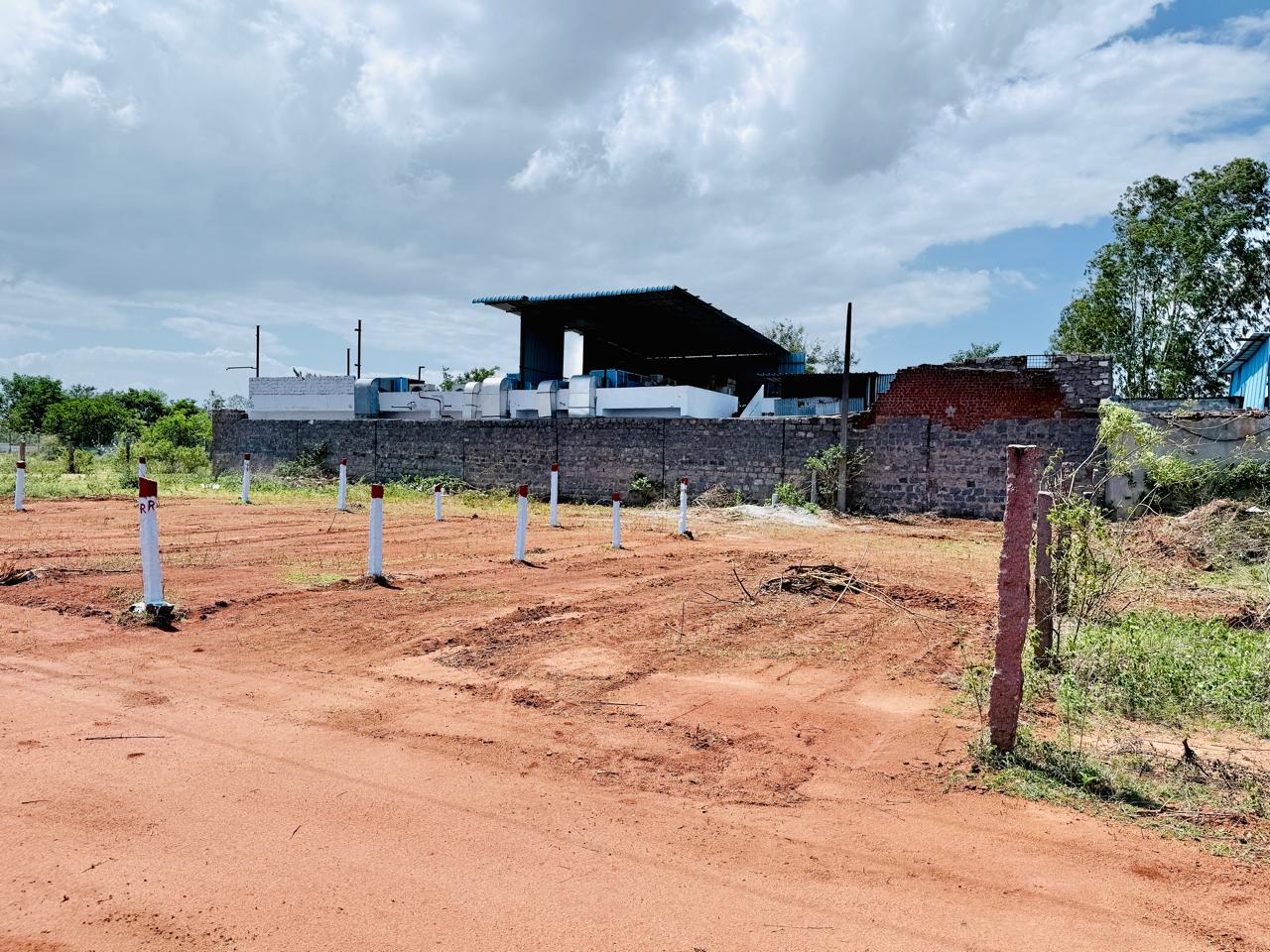 FULL LRS APPROVED - 200 SQ.YD SOUTH EAST CORNER PLOT FOR SALE IN BONGLURU ADIBATLA