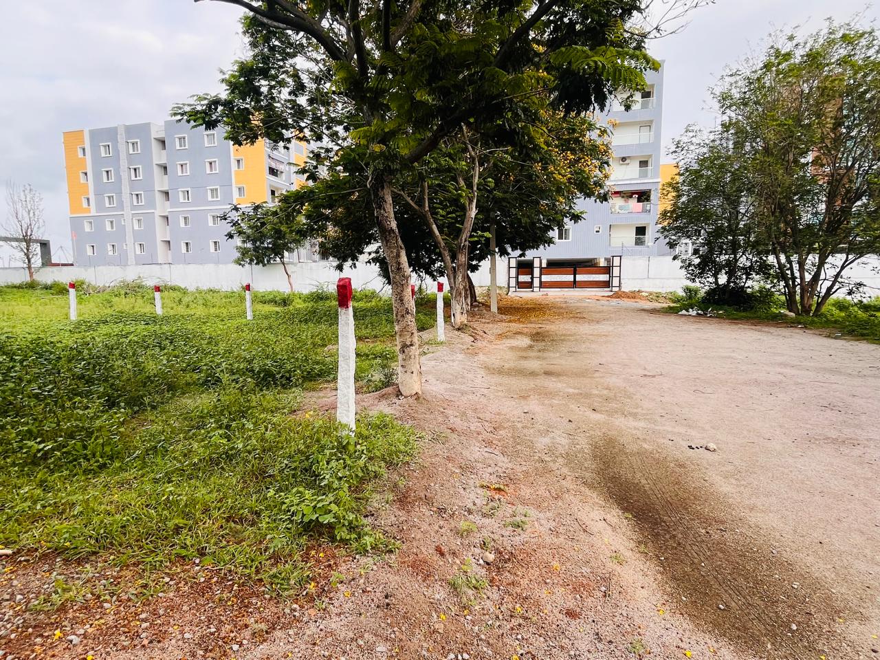 200 /400 SQ.YD - EAST FACING - FULL LRS PAID -LRS 2020 SCHEME JB BUILDERS LAYOUT- BONGLOOR